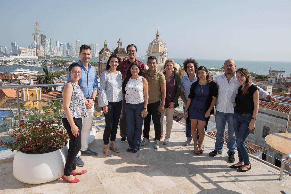 El equipo de la FNPI con los jurados de la quinta edición del Premio Roche de Periodismo en Salud en Cartagena. Foto: Rafael Bossio Fotografía/FNPI