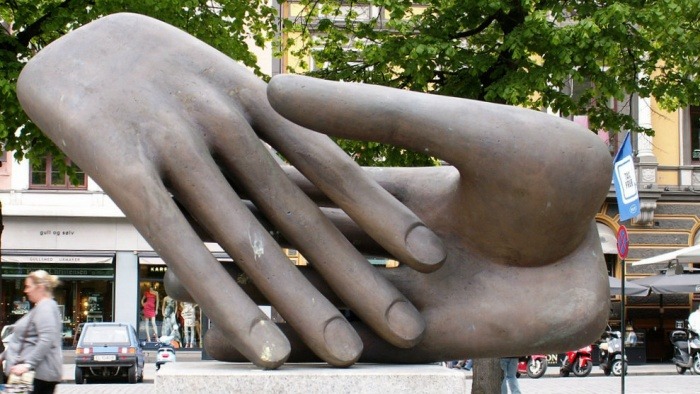 Fotografía: Monumento a la paz en Oslo, Noruega. Fotografía: Pedro Caetano en Flickr / Usada bajo licencia Creative Commons