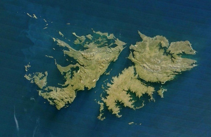 ¿Es cierto que surgió un nuevo islote en las Islas Malvinas?… ¡Responde el quiz semanal de noticias falsas!