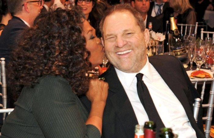 ¿Es auténtica la fotografía de Oprah Winfrey besando a Harvey Weinstein?... ¡Responde nuestro quiz semanal de noticias! 