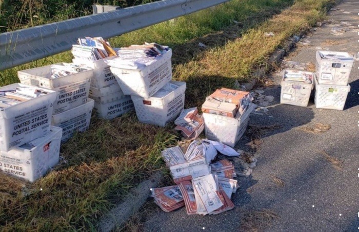 ¿En realidad estas cajas llenas de votos abandonadas en la carretera demuestran que hubo fraude en las elecciones presidenciales de Estados Unidos?
