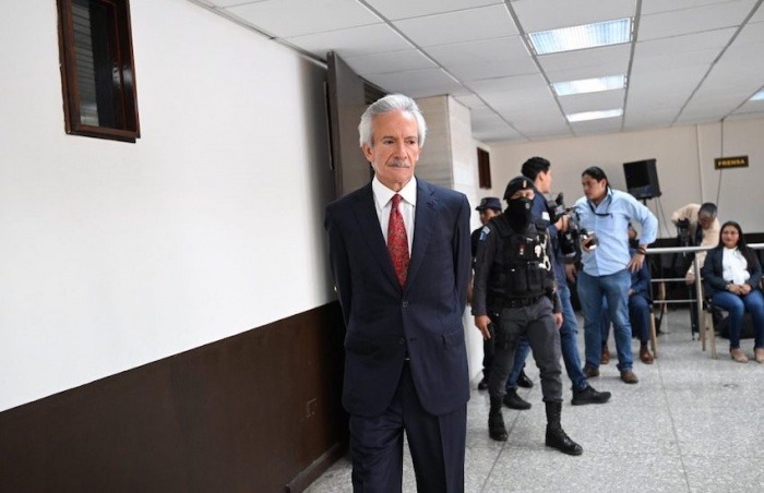 Momentos antes del juicio a José Rubén Zamora. Foto. Cortesía elPeriódico.