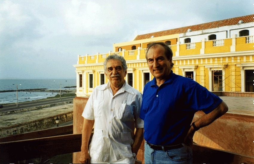 García Márquez y Tomás Eloy Martínez en Cartagena. Fotografía: Fundación Gabo. 