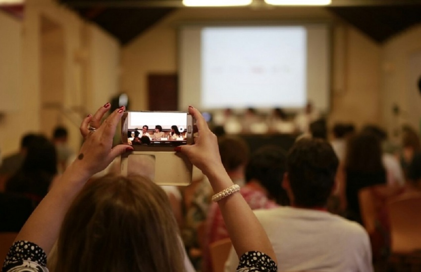 Con una invitación a atreverse a innovar, comenzó el Encuentro de Periodismo Joven y Emprendedor