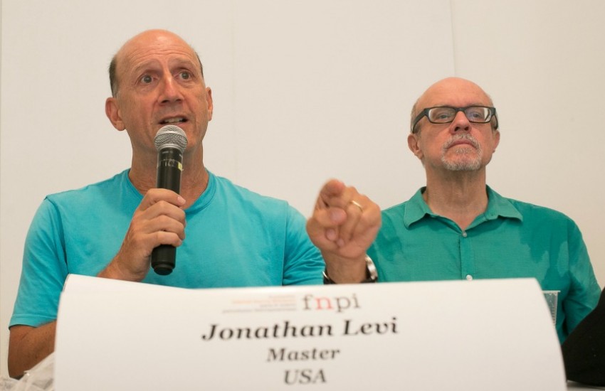 Jonathan Levi y Héctor Feliciano son los maestros directores de la Beca Gabo.