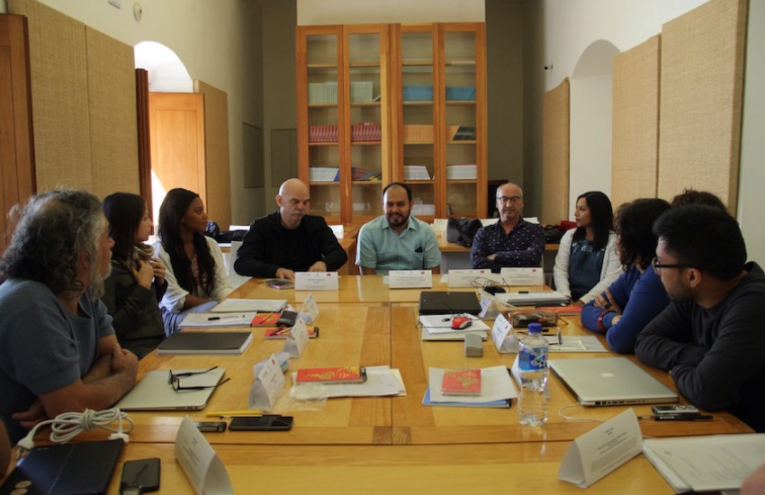 Nueve periodistas iberoamericanos se reúnen en el Taller de Libros Periodísticos durante 5 días. Foto: Jorge Luis Plata.