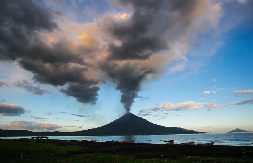 Volcán Momotombo, Nicaragua. Foto: Jorge Mejía Peralta / Wikimedia Commons.