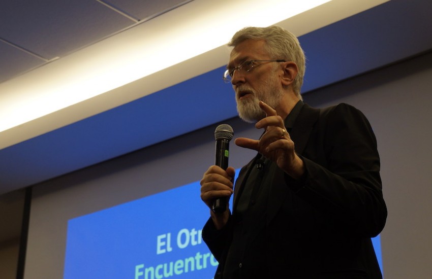 Jeff Jarvis fue uno de los invitados a la primera edición de 'El Otro'. Foto: Germán Olano / FNPI.