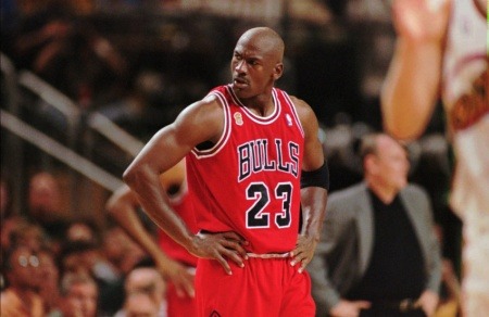 ¿Es cierto que Michael Jordan falleció esta semana?... ¡Responde nuestro quiz de noticias! 
