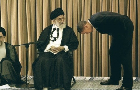 ¿Es auténtica esta imagen de Obama haciéndole reverencia al ayatola Jamenei?... ¡Responde nuestro quiz de noticias!  