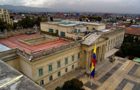 La Casa de Nariño, residencia presidencial en la capital colombiana. Fotografía: Miguel Olaya en Wikimedia Commons. 