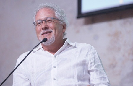 Héctor Abad Faciolince en el Hay Festival Cartagena 2018. Foto: Rafael Bossio / FNPI.