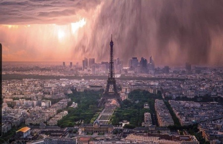 ¿Es real esta imagen de una tormenta sobre París?... ¡Responde nuestro quiz de noticias!